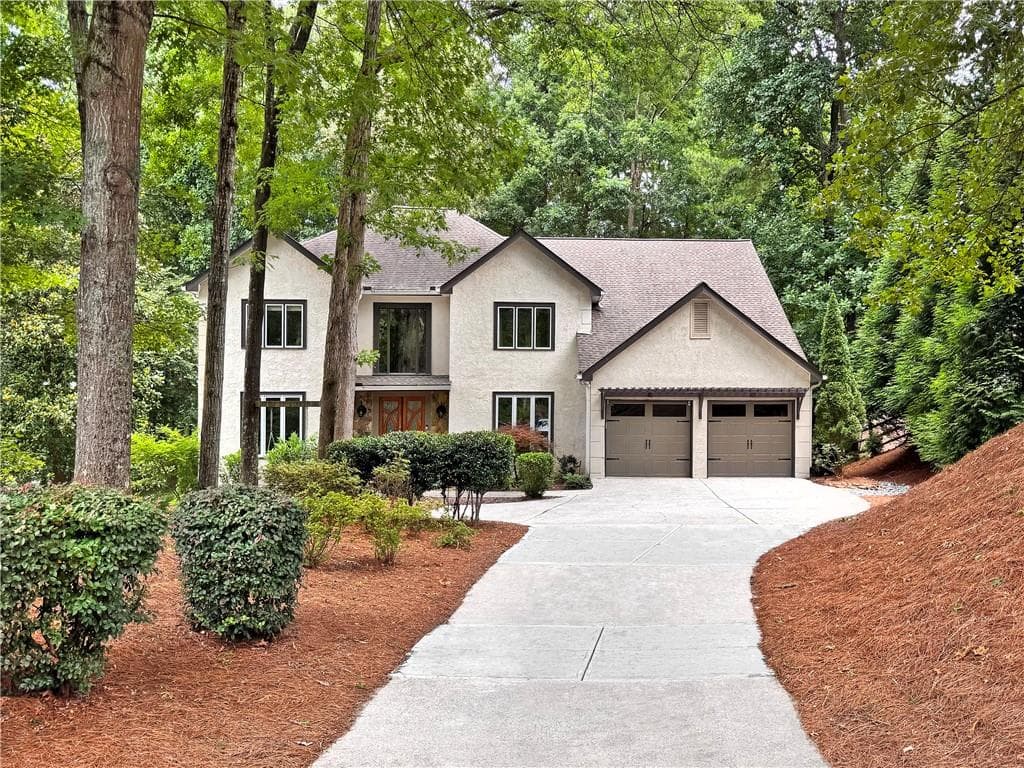 6 bedroom, 4 bathroom, 6,174 sq ft single family residence sold at 2270 Roxburgh Drive, Roswell, GA 30076