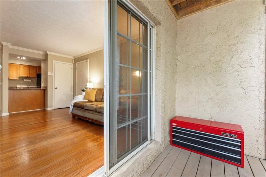1 bedroom, 1 bathroom, 625 sq ft condominium for sale at 3140 Seven Pines Court 102, Atlanta, GA 30339 — photo 5