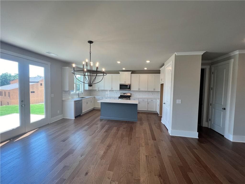 4 bedroom, 3 bathroom, 2,507 sq ft single family residence for sale at 321 Willow Cove, Canton, GA 30114 — photo 4