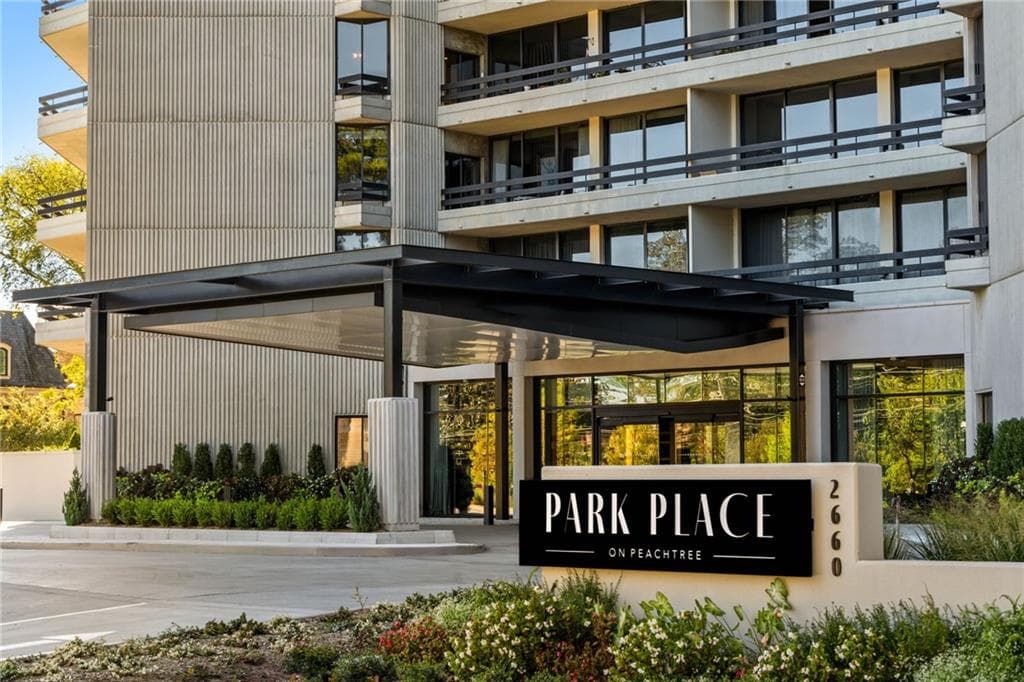2 bedroom, 2 bathroom, 2,403 sq ft condominium for sale at 2660 Peachtree Road 36F, Atlanta, GA 30305