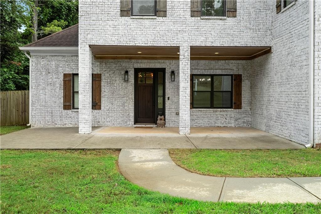 6 bedroom, 4 bathroom, 3,647 sq ft single family residence under contract at 1230 Shallowford Road, Marietta, GA 30066 — photo 6