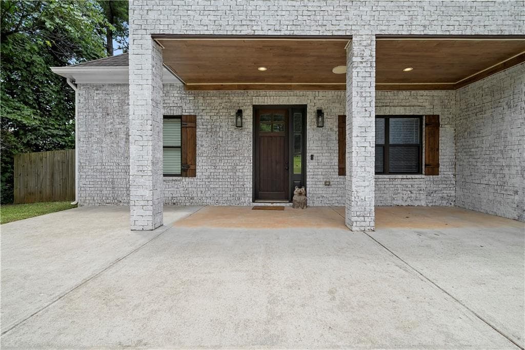 6 bedroom, 4 bathroom, 3,647 sq ft single family residence under contract at 1230 Shallowford Road, Marietta, GA 30066 — photo 7