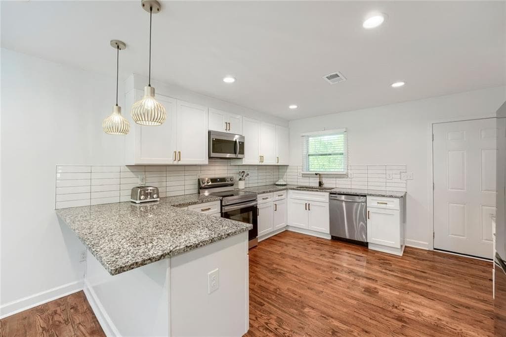 3 bedroom, 2 bathroom, 1,240 sq ft single family residence for sale at 3235 Beech Drive, Decatur, GA 30032 — photo 10