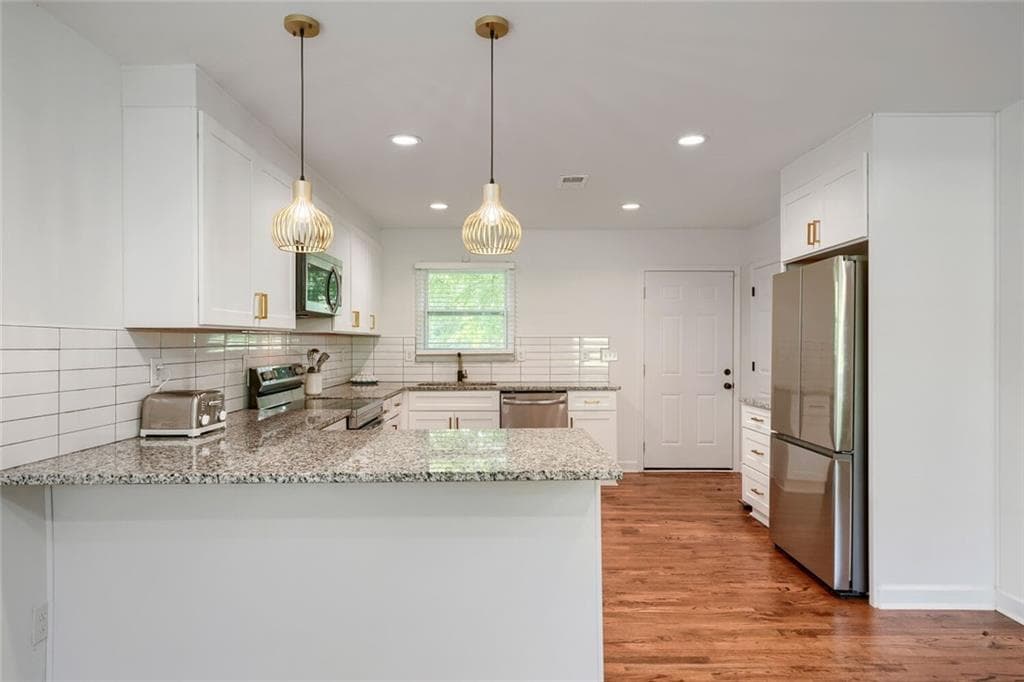 3 bedroom, 2 bathroom, 1,240 sq ft single family residence for sale at 3235 Beech Drive, Decatur, GA 30032 — photo 9