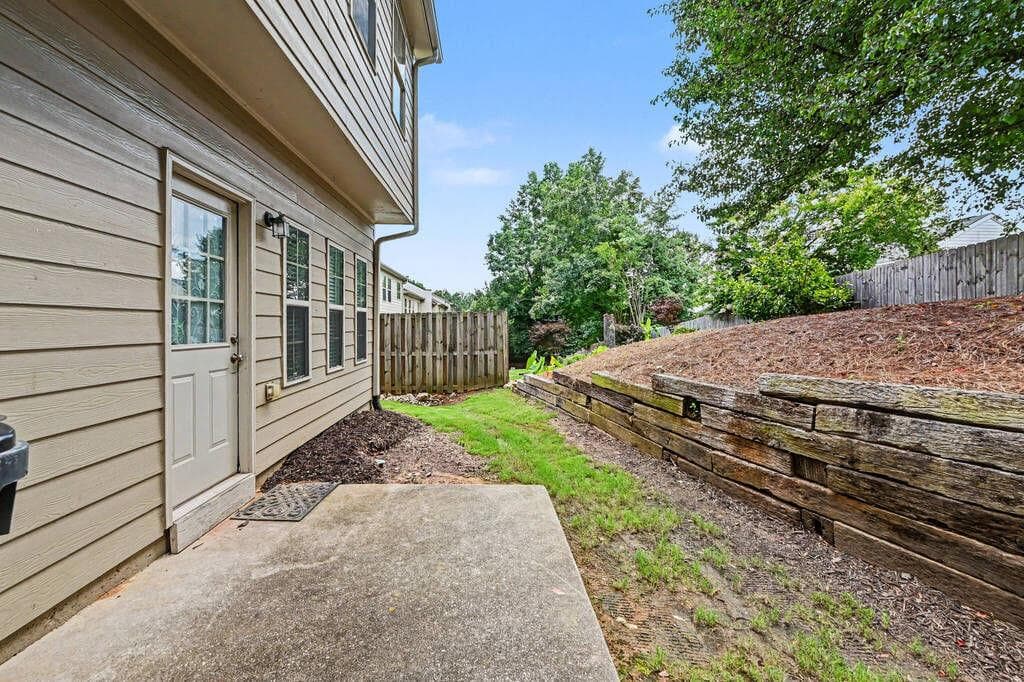 4 bedroom, 3 bathroom, 2,300 sq ft townhouse for rent at 2150 Waterford Park Drive, Lawrenceville, GA 30044 for $2,195 a month — photo 5