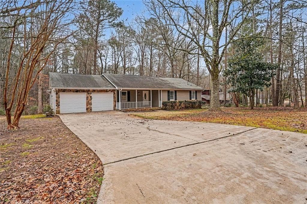 3 bedroom, 2 bathroom, 1,724 sq ft single family residence under contract at 4770 Cedar Brook Drive, Conyers, GA 30094