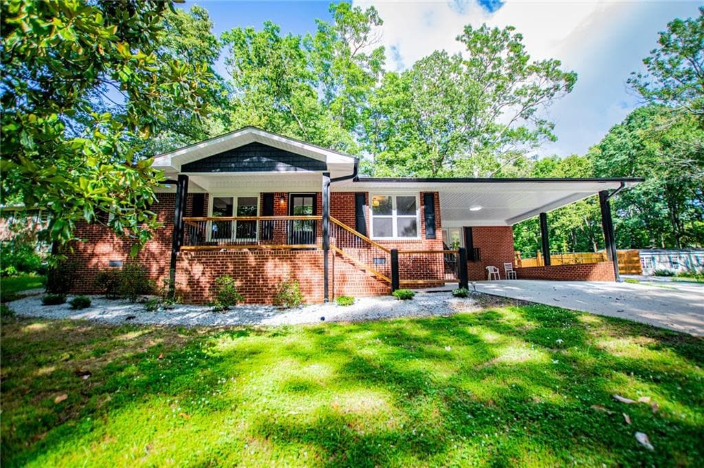 3 bedroom, 2 bathroom, 1,344 sq ft single family residence for sale at 41 Reynolds Street, Bremen, GA 30110 — photo 1 of 77