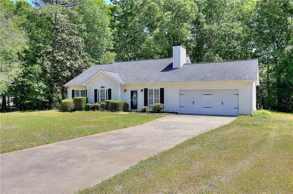 3 bedroom, 2 bathroom, 1,437 sq ft single family residence sold at 1022 Carriage Way, Loganville, GA 30052