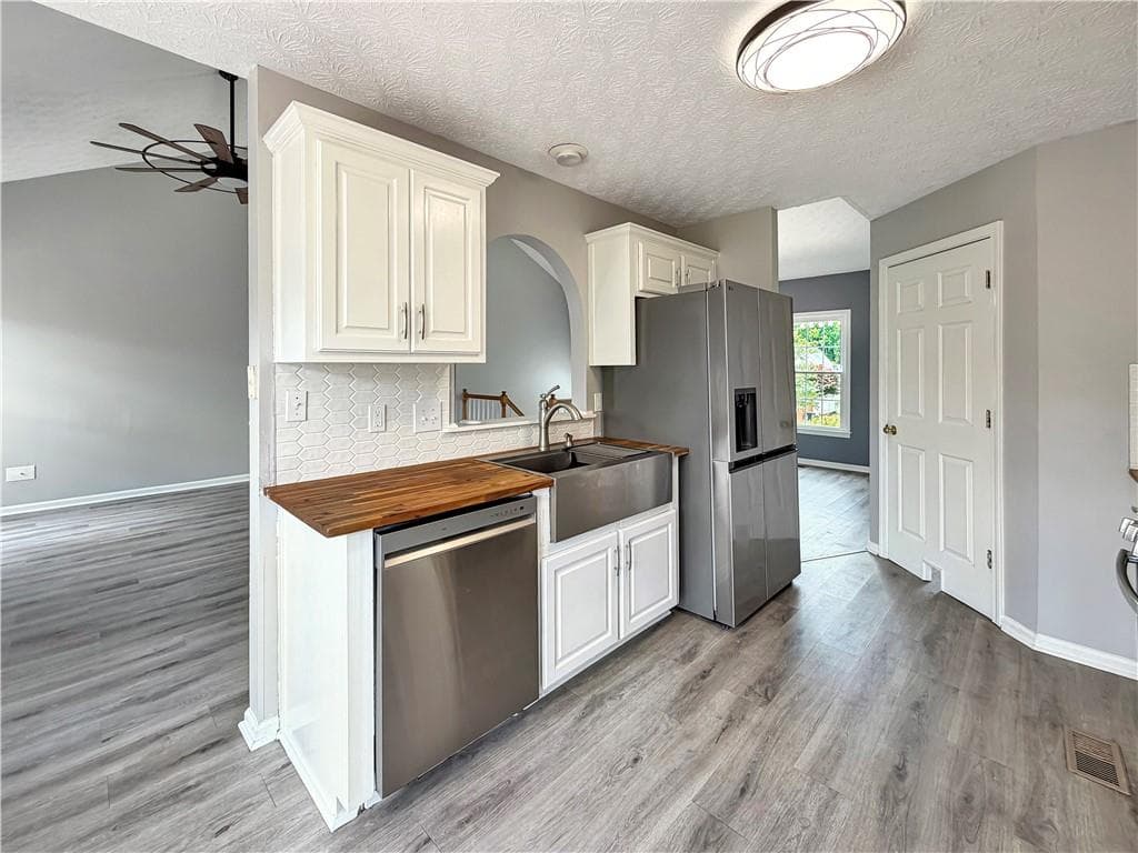 4 bedroom, 3 bathroom, 1,690 sq ft single family residence for sale at 4772 Pastry Lane, Acworth, GA 30101 — photo 8
