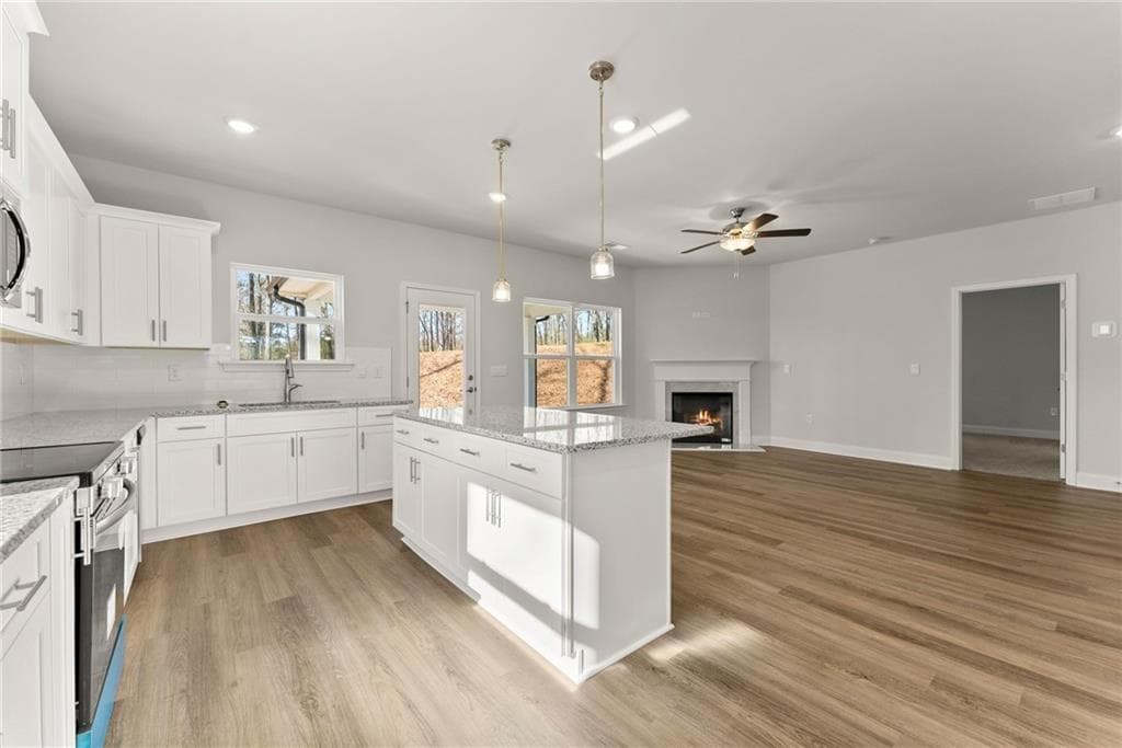 5 bedroom, 4 bathroom, 2,628 sq ft single family residence for sale at 195 Thunder Valley, Dawsonville, GA 30534 — photo 7