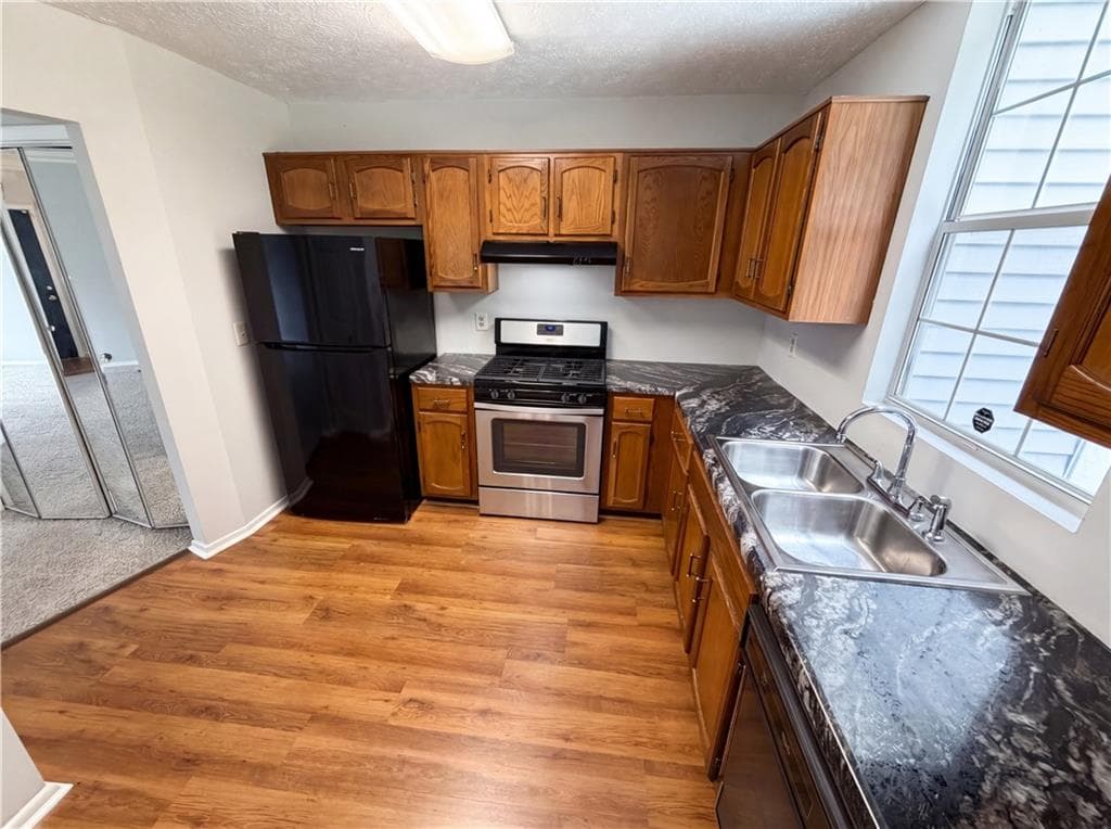 2 bedroom, 3 bathroom, 1,470 sq ft townhouse for sale at 3970 Hancock Circle, Atlanta, GA 30340 — photo 6