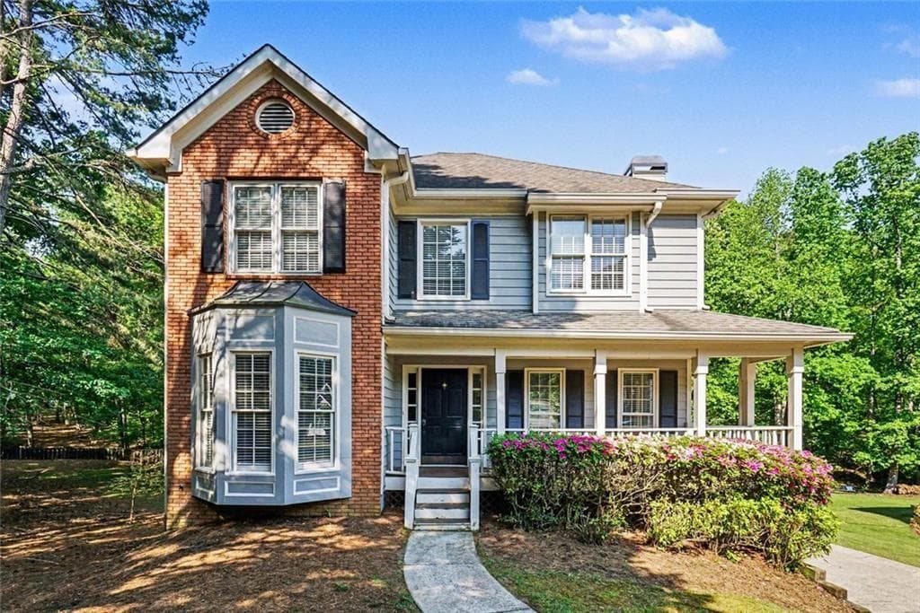 3 bedroom, 3 bathroom, 2,109 sq ft single family residence for sale at 4025 Bent Willow Lane, Woodstock, GA 30189
