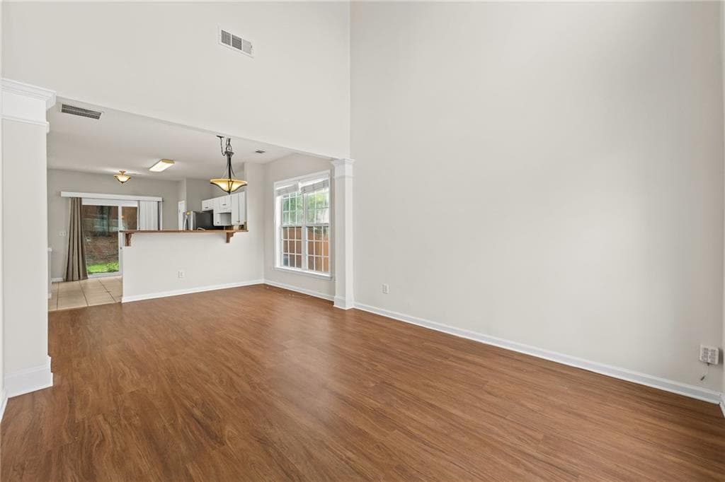 3 bedroom, 3 bathroom, 1,468 sq ft single family residence for rent at 2704 Regent Walk Drive, Duluth, GA 30096 for $2,100 a month — photo 4