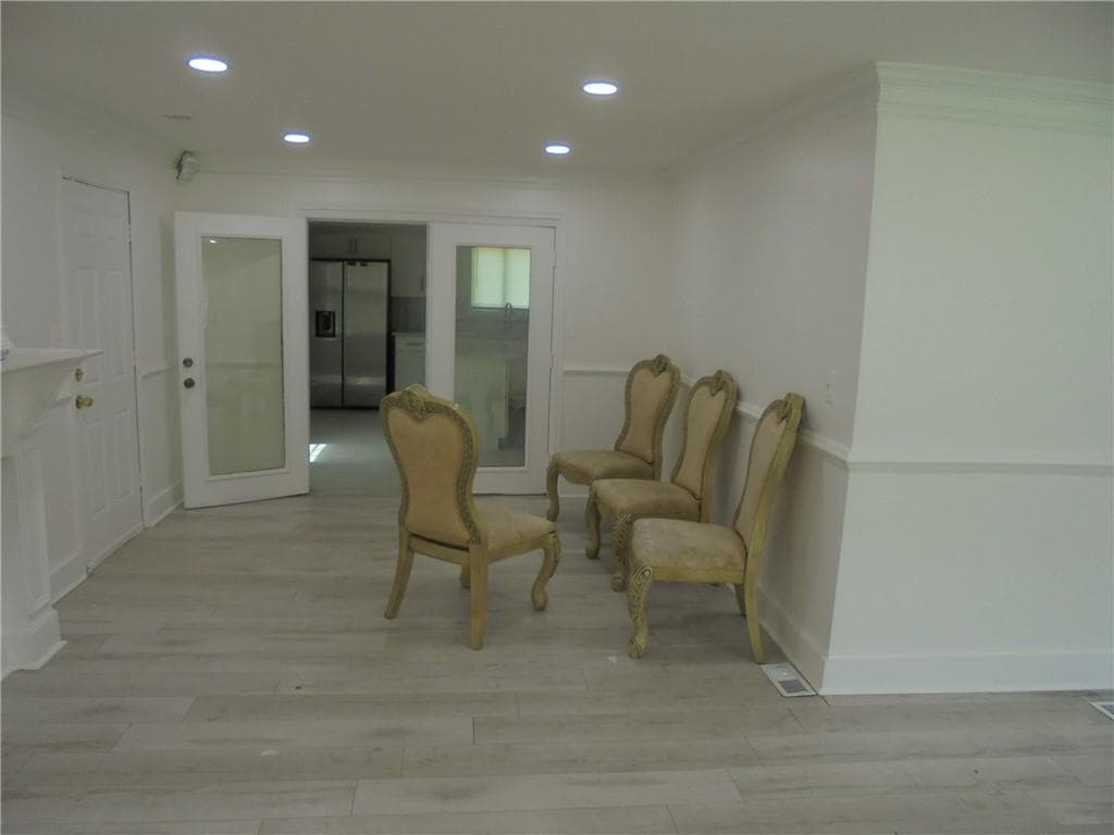 4 bedroom, 3 bathroom, 1,350 sq ft single family residence for sale at 51 Overbrook Drive, Smyrna, GA 30082 — photo 2