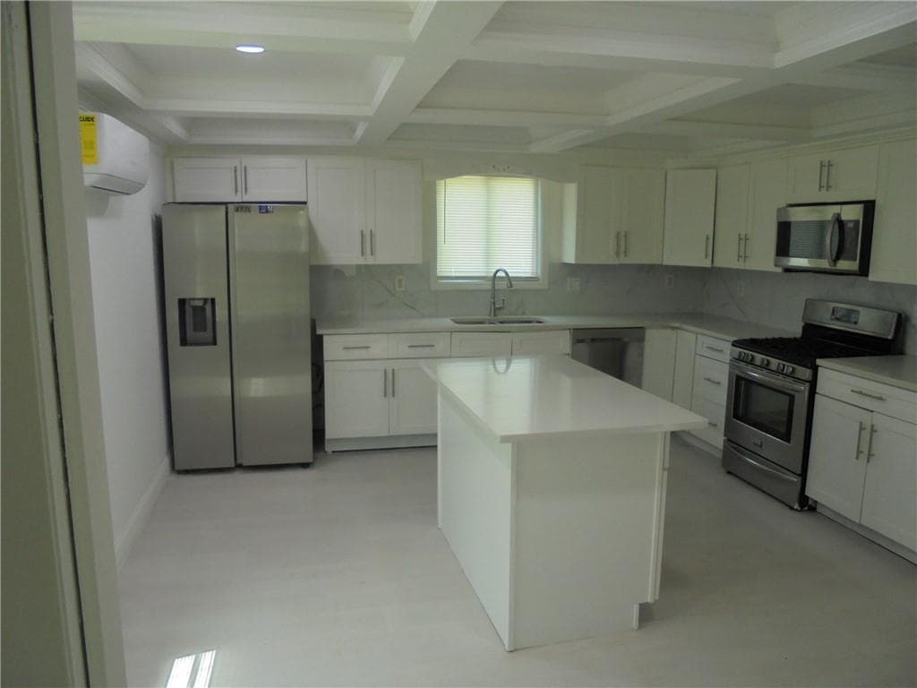 4 bedroom, 3 bathroom, 1,350 sq ft single family residence for sale at 51 Overbrook Drive, Smyrna, GA 30082 — photo 7