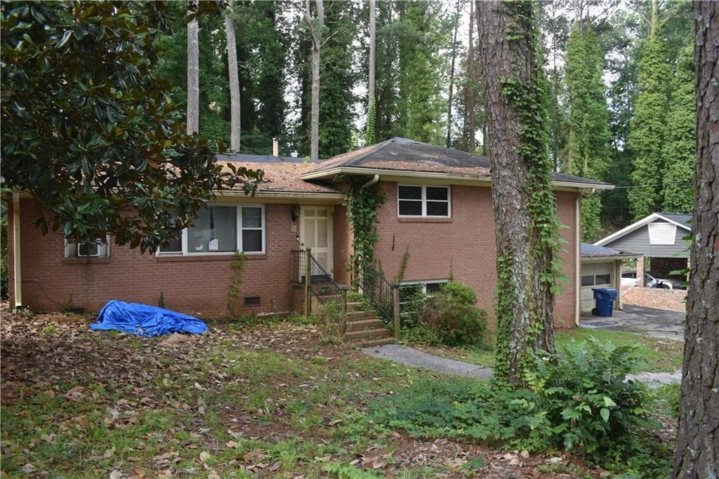 3 bedroom, 2 bathroom, 1,412 sq ft single family residence for sale at 3798 King Henry Road, Atlanta, GA 30331 — photo 6
