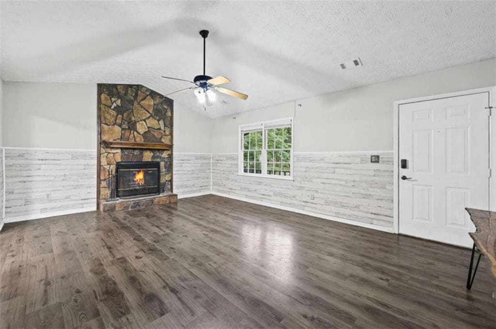 4 bedroom, 2 bathroom, 1,795 sq ft single family residence for sale at 142 Summerfield Drive, Mcdonough, GA 30253 — photo 4