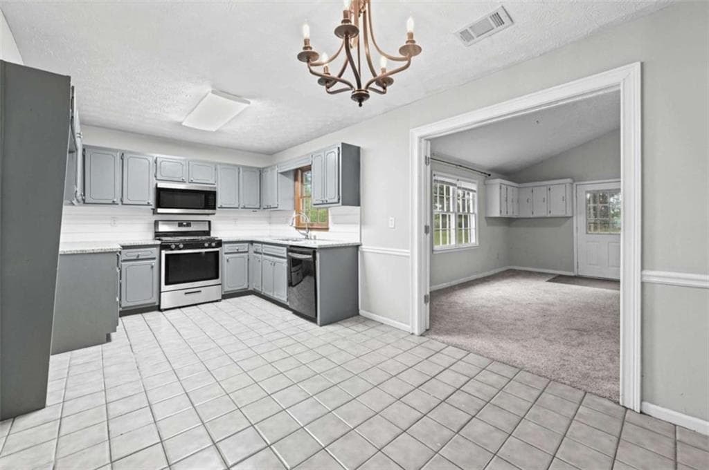 4 bedroom, 2 bathroom, 1,795 sq ft single family residence for sale at 142 Summerfield Drive, Mcdonough, GA 30253 — photo 10