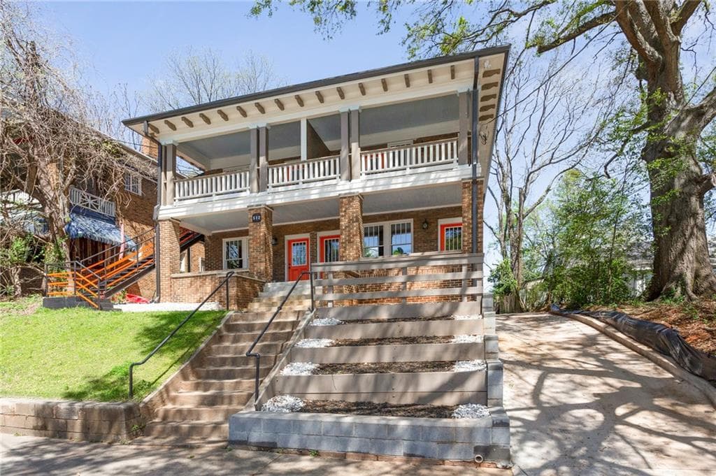 1 bedroom, 1 bathroom, 900 sq ft quadruplex for rent at 512 Ralph Mcgill Boulevard 4, Atlanta, GA 30312 for $2,050 a month — photo 1 of 11