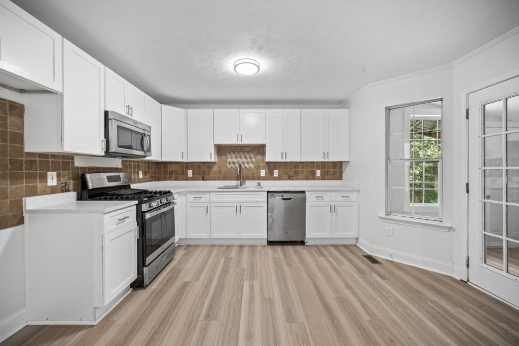 4 bedroom, 3 bathroom, 2,500 sq ft single family residence under contract at 187 Fair Havens Drive, Hiram, GA 30141 — photo 7