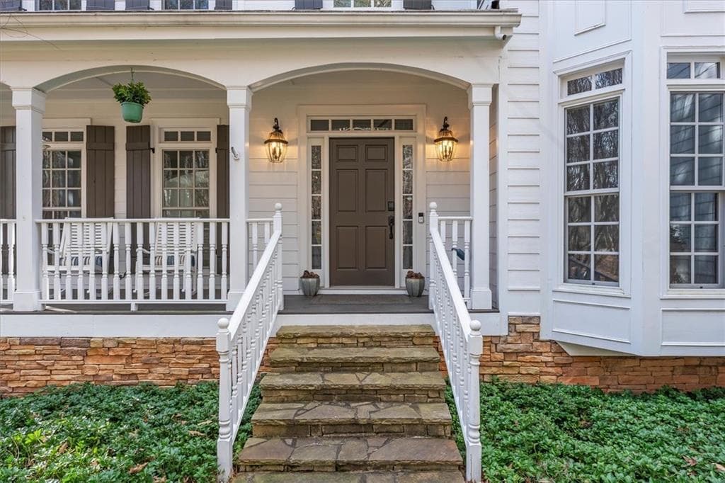 6 bedroom, 5 bathroom, 5,230 sq ft single family residence for sale at 103 Smith Forest Lane, Alpharetta, GA 30004 — photo 2