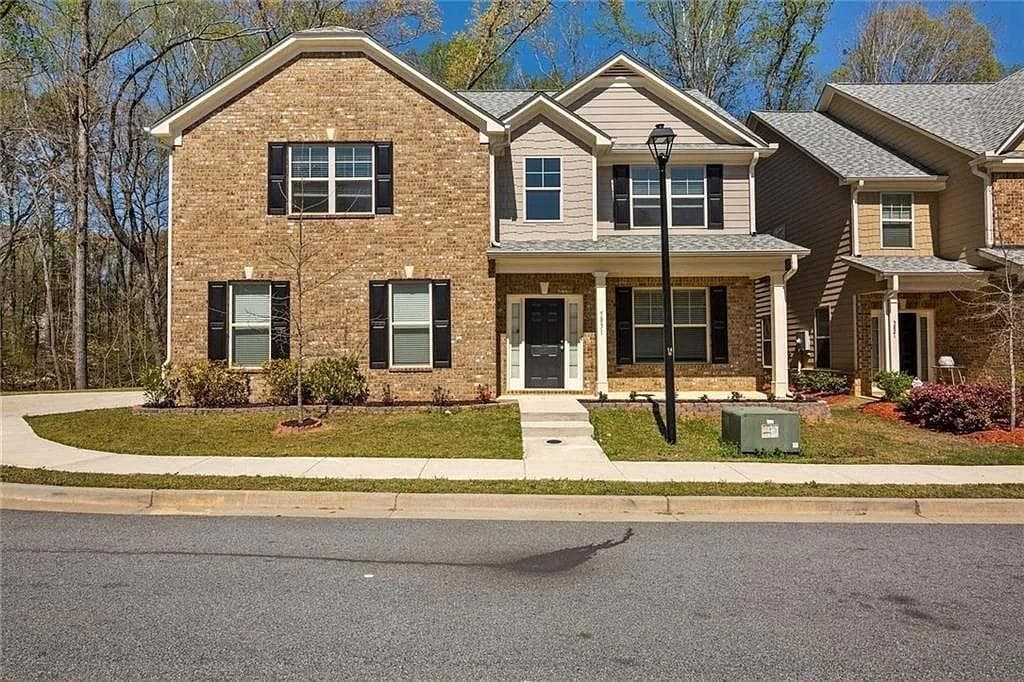5 bedroom, 3 bathroom, 2,532 sq ft single family residence for sale at 5831 Peltier Trace, Norcross, GA 30093