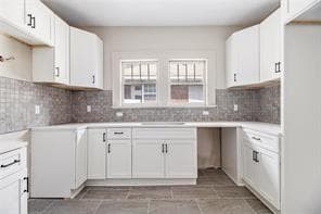 6 bedroom, 3 bathroom, 1,360 sq ft single family residence under contract at 665 Lexington Avenue, Atlanta, GA 30310 — photo 5