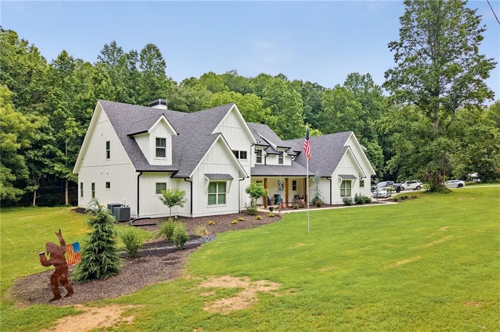 6 bedroom, 6 bathroom, 5,191 sq ft single family residence for sale at 1485 Duffy Grizzle Road, Dahlonega, GA 30533 — photo 3