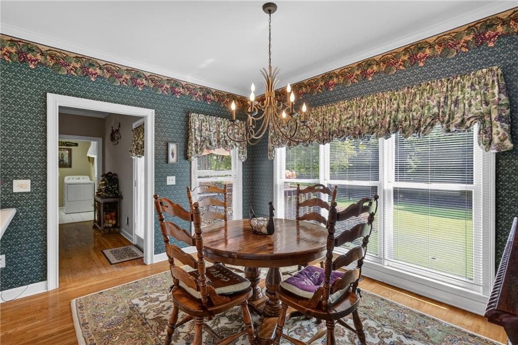 4 bedroom, 5 bathroom, 3,857 sq ft single family residence under contract at 1800 Brookstone Drive, Snellville, GA 30078 — photo 9