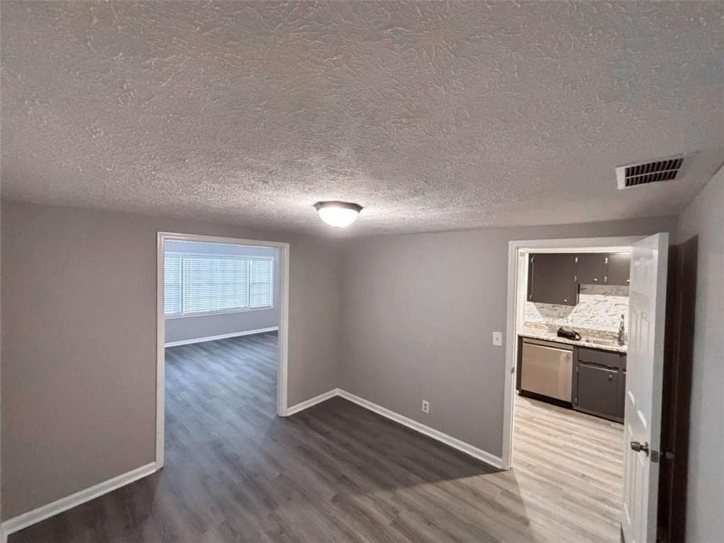4 bedroom, 3 bathroom, 2,536 sq ft single family residence for sale at 6101 River Road, Columbus, GA 31904 — photo 3
