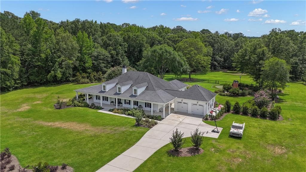 4 bedroom, 4 bathroom, 3,190 sq ft single family residence for sale at 1827 Highway 92, Fayetteville, GA 30215 — photo 4