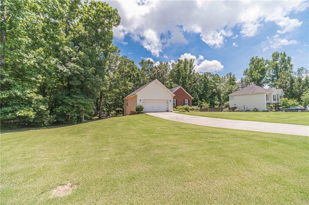 4 bedroom, 3 bathroom, 2,846 sq ft single family residence for sale at 3435 Davan Lane, Monroe, GA 30655 — photo 6