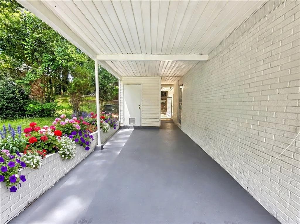 3 bedroom, 2 bathroom, 1,296 sq ft single family residence for sale at 2559 Dale Creek Drive, Atlanta, GA 30318 — photo 8