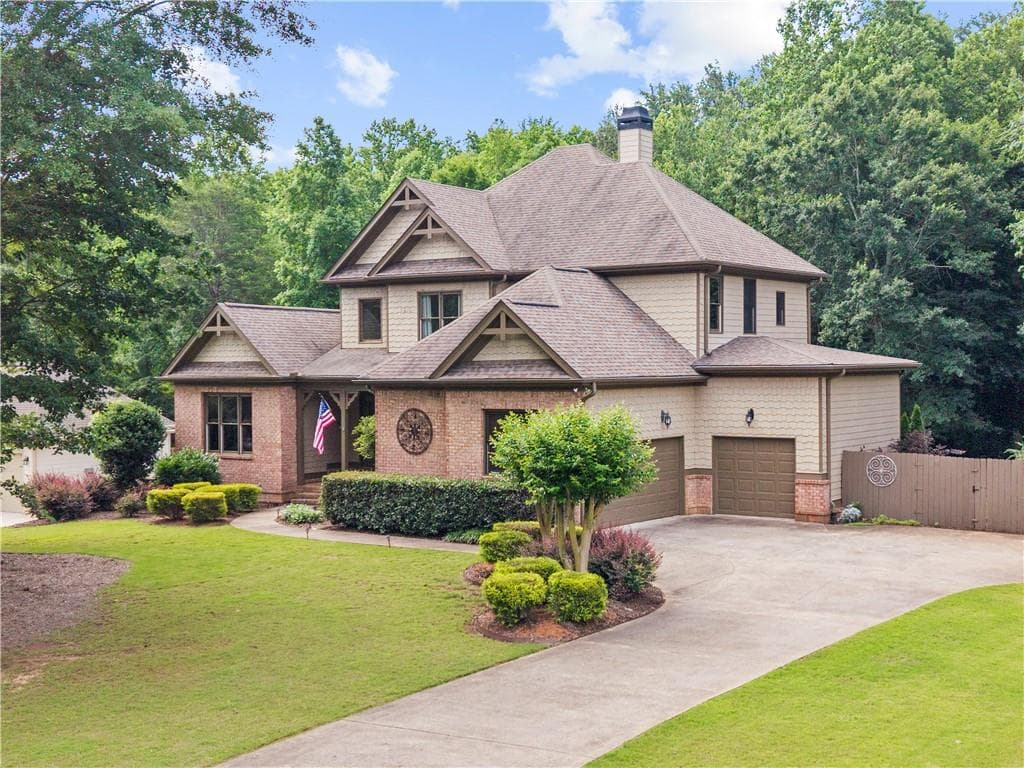 6 bedroom, 5 bathroom, 5,584 sq ft single family residence for sale at 7530 Wandering Oak Way, Cumming, GA 30041 — photo 2
