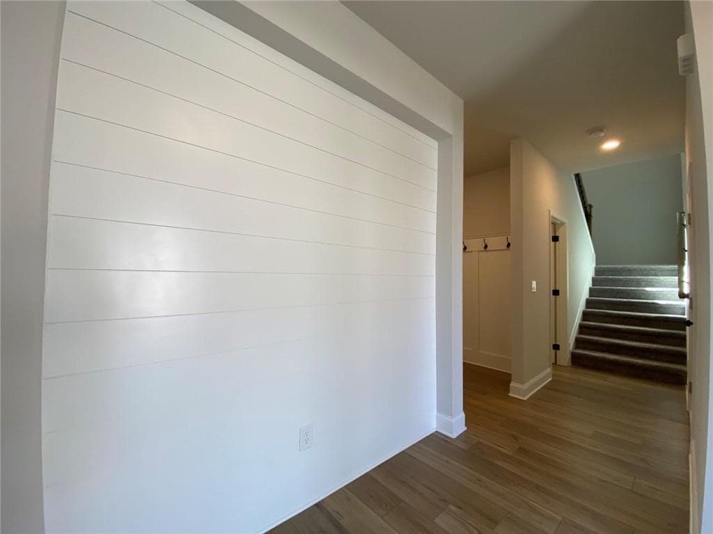 4 bedroom, 3 bathroom, 2,279 sq ft single family residence for rent at 5037 Silver Fox Trail, Oakwood, GA 30566 for $2,300 a month — photo 3