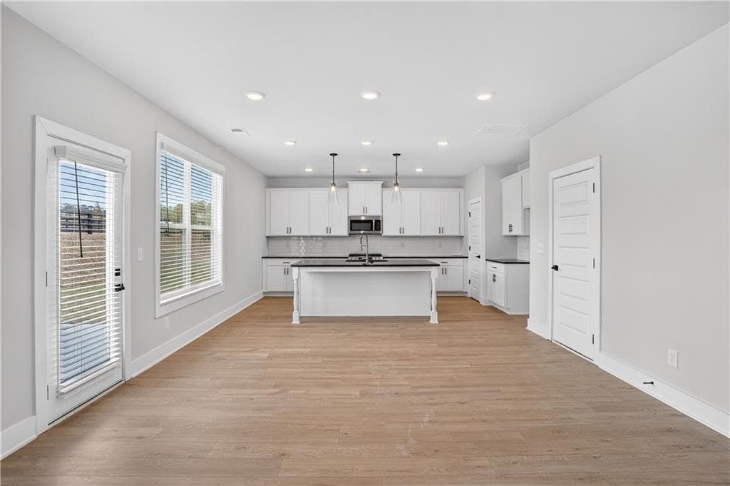 5 bedroom, 4 bathroom, 2,580 sq ft single family residence for sale at 417 Bass Circle LOT 31, Villa Rica, GA 30180 — photo 6