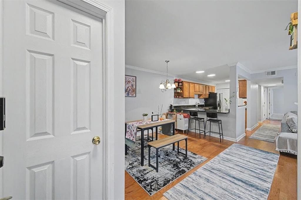 2 bedroom, 2 bathroom, 1,225 sq ft condominium for sale at 604 Brighton Point, Atlanta, GA 30328 — photo 9
