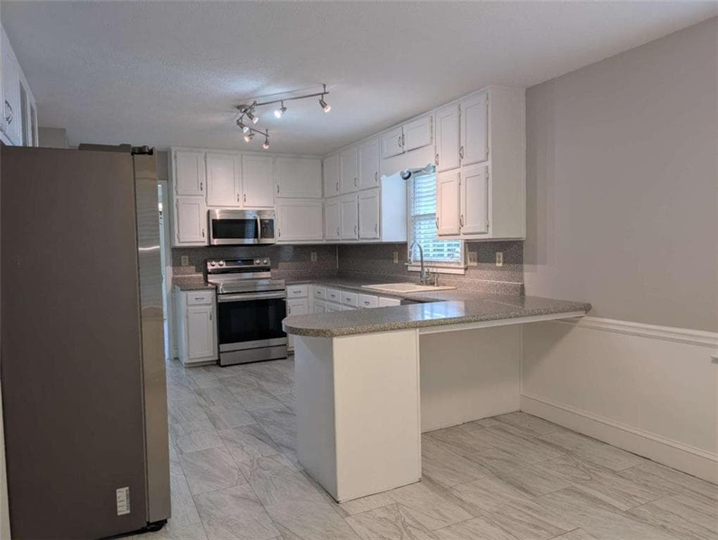 4 bedroom, 3 bathroom, 2,887 sq ft single family residence for rent at 443 Cricket Ridge Court, Lawrenceville, GA 30044 for $2,600 a month — photo 5