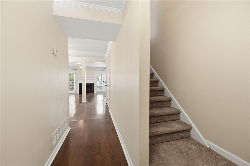 2 bedroom, 3 bathroom, 1,288 sq ft condominium under contract at 3633 Stonewall Drive, Atlanta, GA 30339 — photo 3
