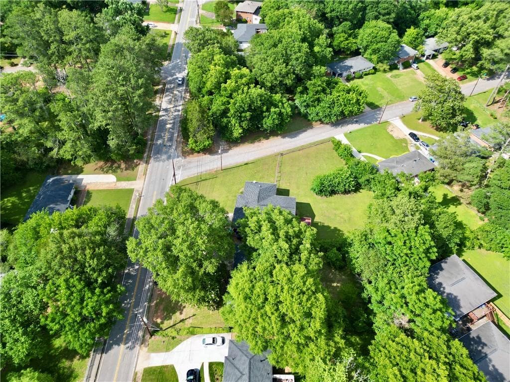 3 bedroom, 2 bathroom, 1,240 sq ft single family residence under contract at 2397 Tilson Road, Decatur, GA 30032 — photo 7