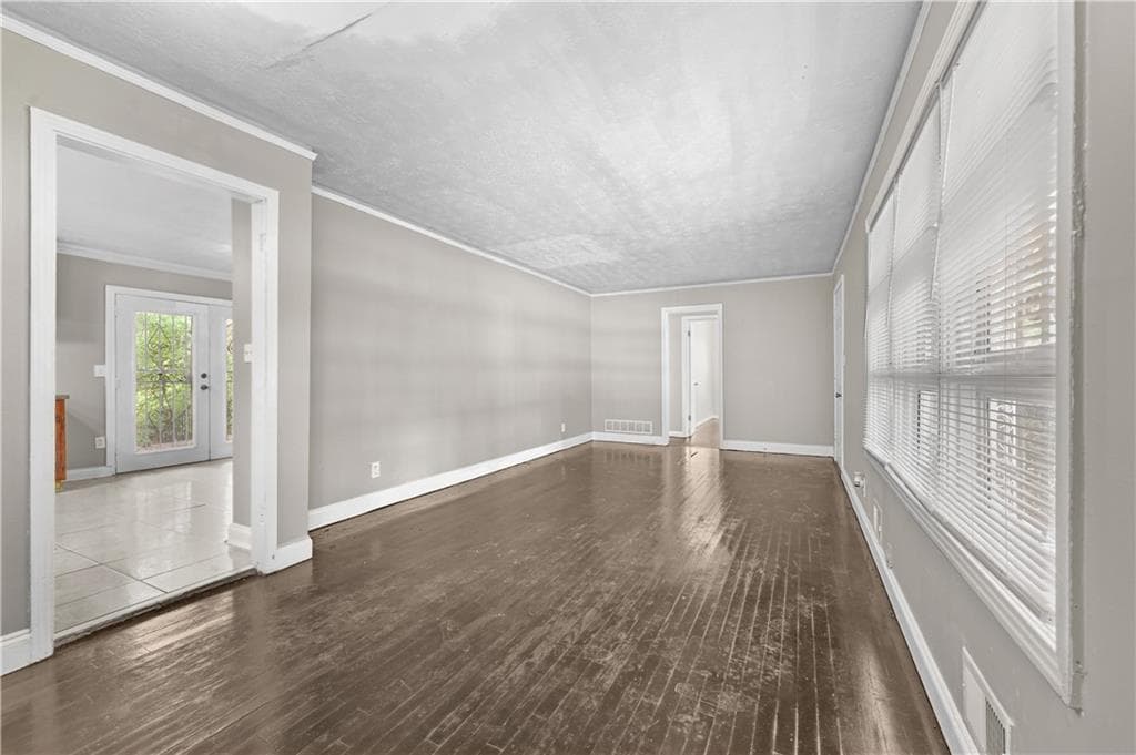 3 bedroom, 2 bathroom, 1,240 sq ft single family residence under contract at 2397 Tilson Road, Decatur, GA 30032 — photo 8