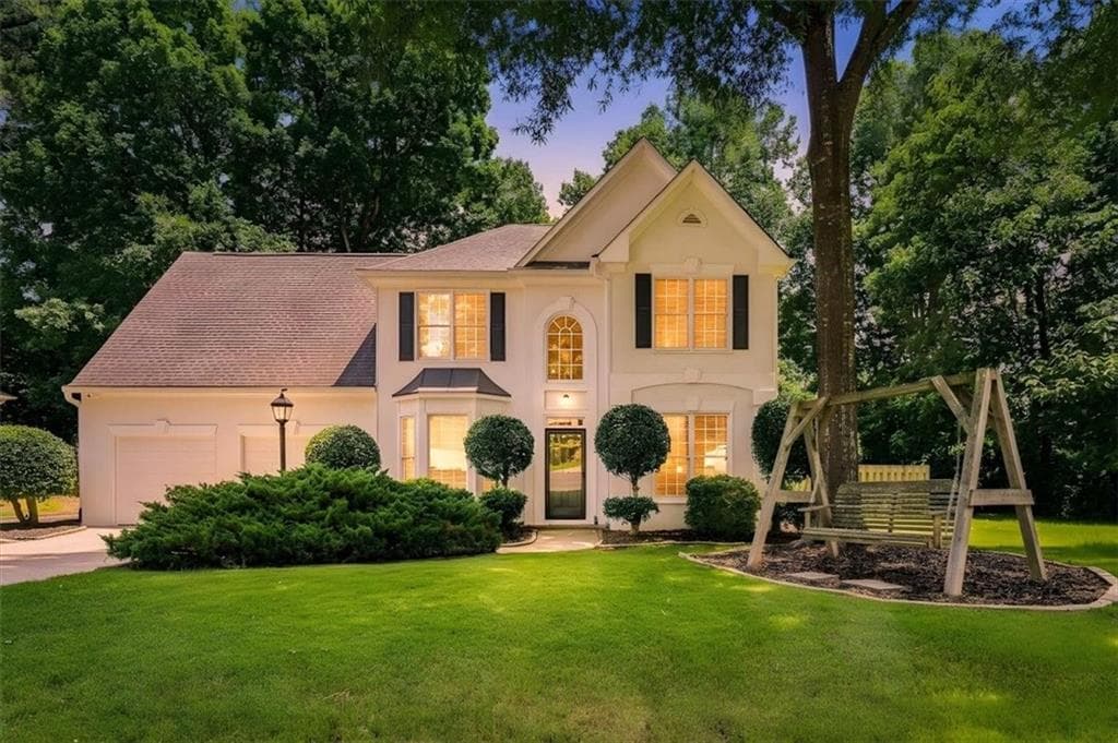 3 bedroom, 3 bathroom, 2,284 sq ft single family residence sold at 1462 Gateview Circle, Marietta, GA 30062