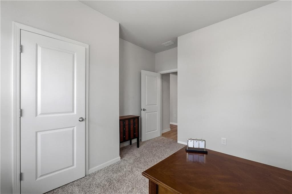 4 bedroom, 3 bathroom, 2,422 sq ft single family residence for sale at 661 Valdosta Drive, Canton, GA 30114 — photo 8