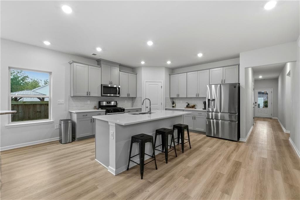4 bedroom, 3 bathroom, 2,422 sq ft single family residence for sale at 661 Valdosta Drive, Canton, GA 30114 — photo 3