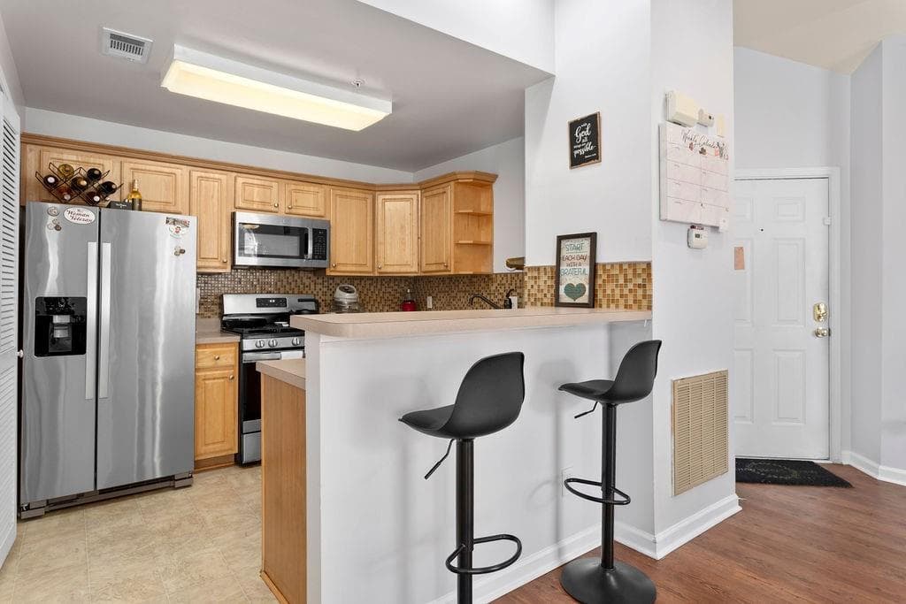 2 bedroom, 2 bathroom, 1,181 sq ft condominium for sale at 1395 Orchard Park Drive, Stone Mountain, GA 30083 — photo 7