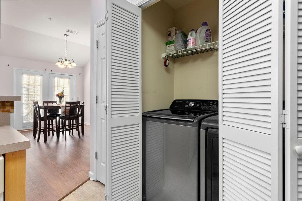 2 bedroom, 2 bathroom, 1,181 sq ft condominium for sale at 1395 Orchard Park Drive, Stone Mountain, GA 30083 — photo 9