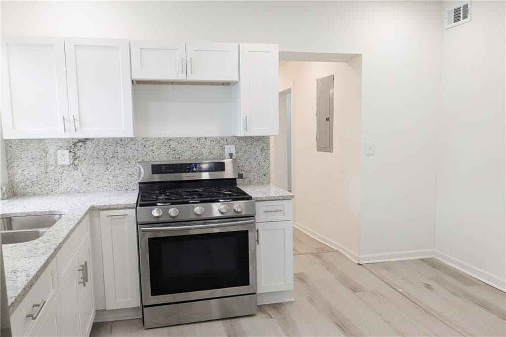 2 bedroom, 2 bathroom, 1,120 sq ft single family residence for rent at 235 Dodd Avenue, Atlanta, GA 30315 for $1,595 a month — photo 6