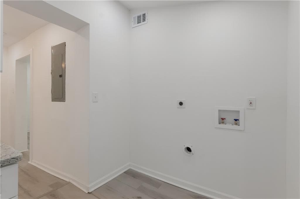2 bedroom, 2 bathroom, 1,120 sq ft single family residence for rent at 235 Dodd Avenue, Atlanta, GA 30315 for $1,595 a month — photo 8