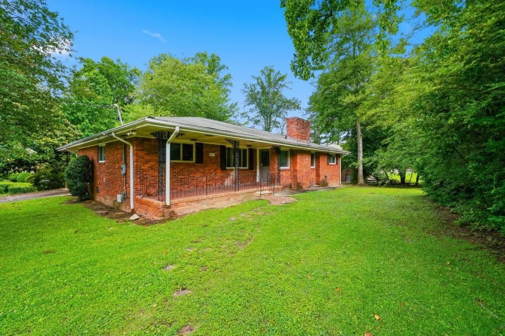 3 bedroom, 2 bathroom, 1,788 sq ft single family residence sold at 4070 Briarcliff Road, Atlanta, GA 30345