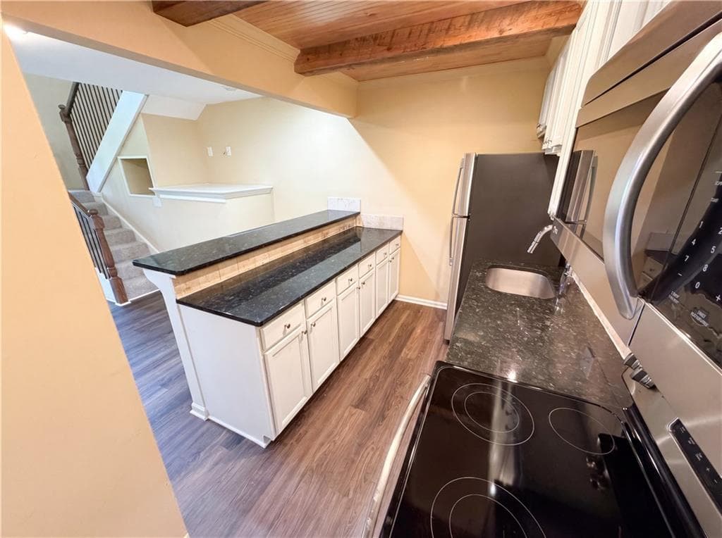 1 bedroom, 1 bathroom, 753 sq ft condominium for sale at 27 Chaumont Square, Atlanta, GA 30327 — photo 8